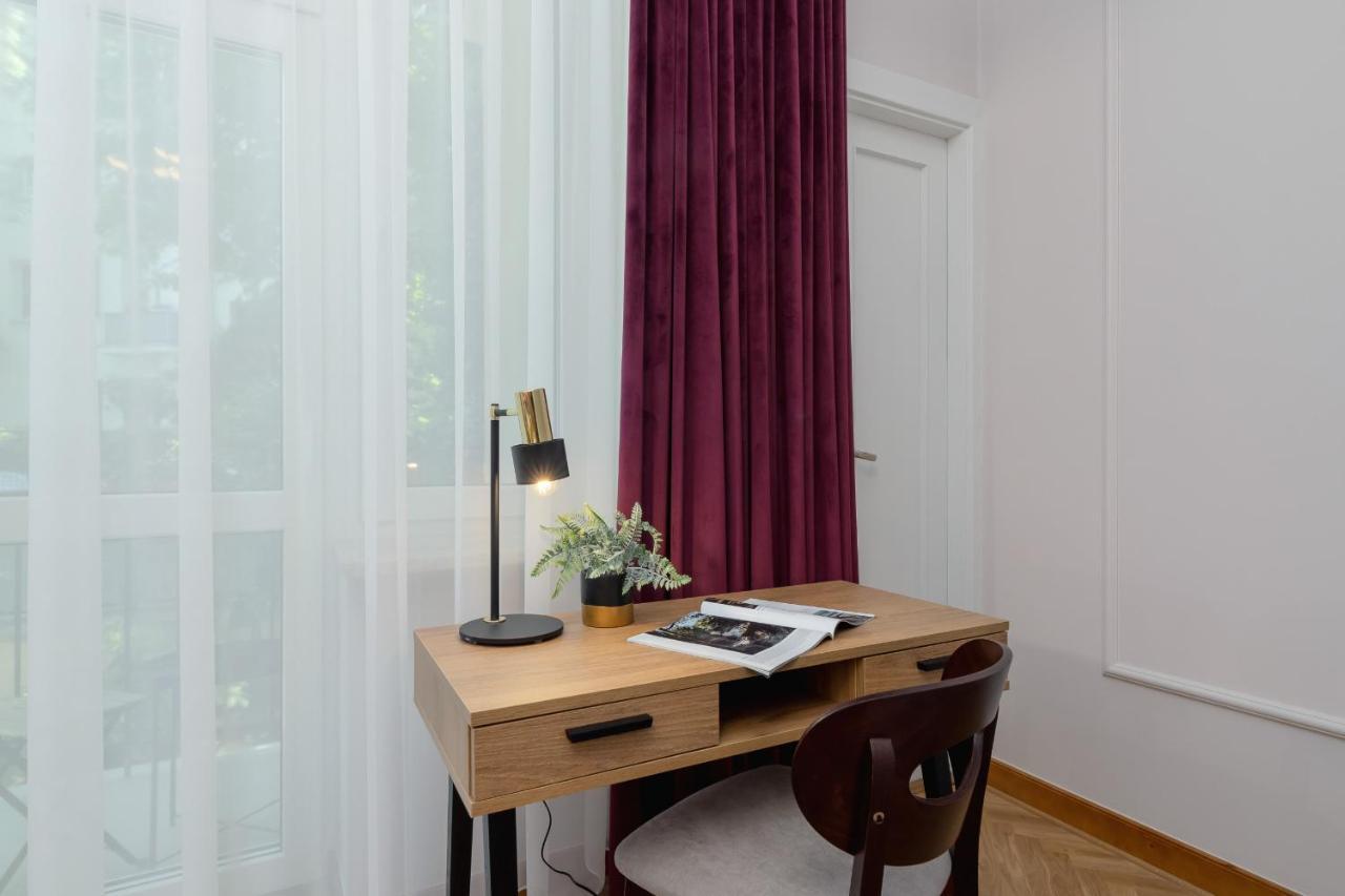 Luxurious & Unique Apartment Mickiewicza Cracow By Renters Prestige Krakow Exterior photo