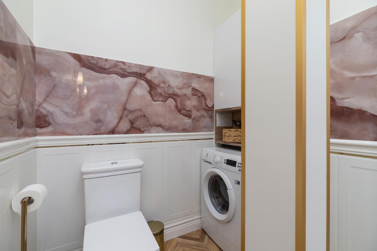 Luxurious & Unique Apartment Mickiewicza Cracow By Renters Prestige Krakow Exterior photo